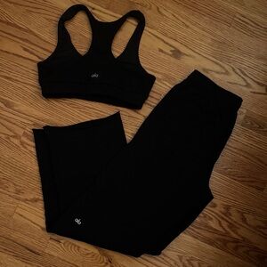 ALO Yoga Black Sports Bra and Leggings Set